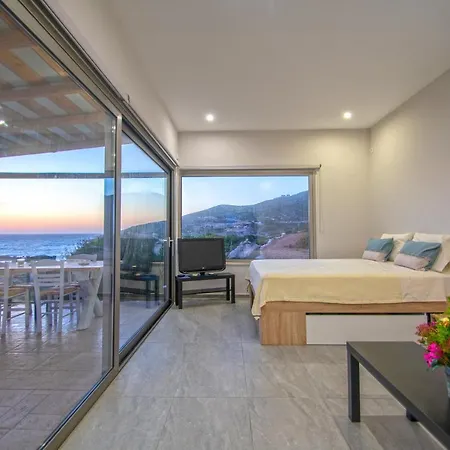 White Rock Cave Villa By 