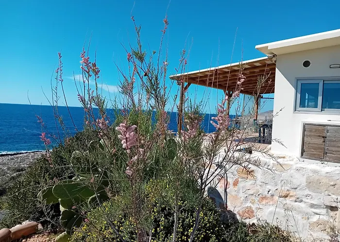 White Rock Cave Villa By \